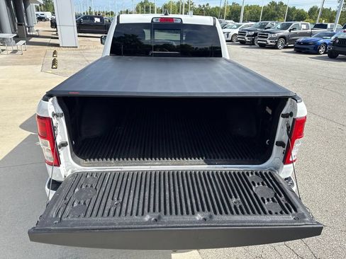 Used 2022 RAM 1500 Big Horn AWD/4WD image 16