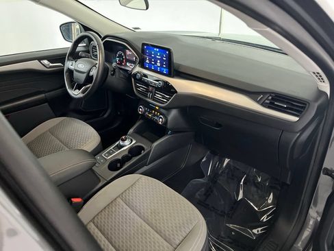 Used 2021 Ford Escape SE w/ SE Sport Appearance Package AWD/4WD image 22