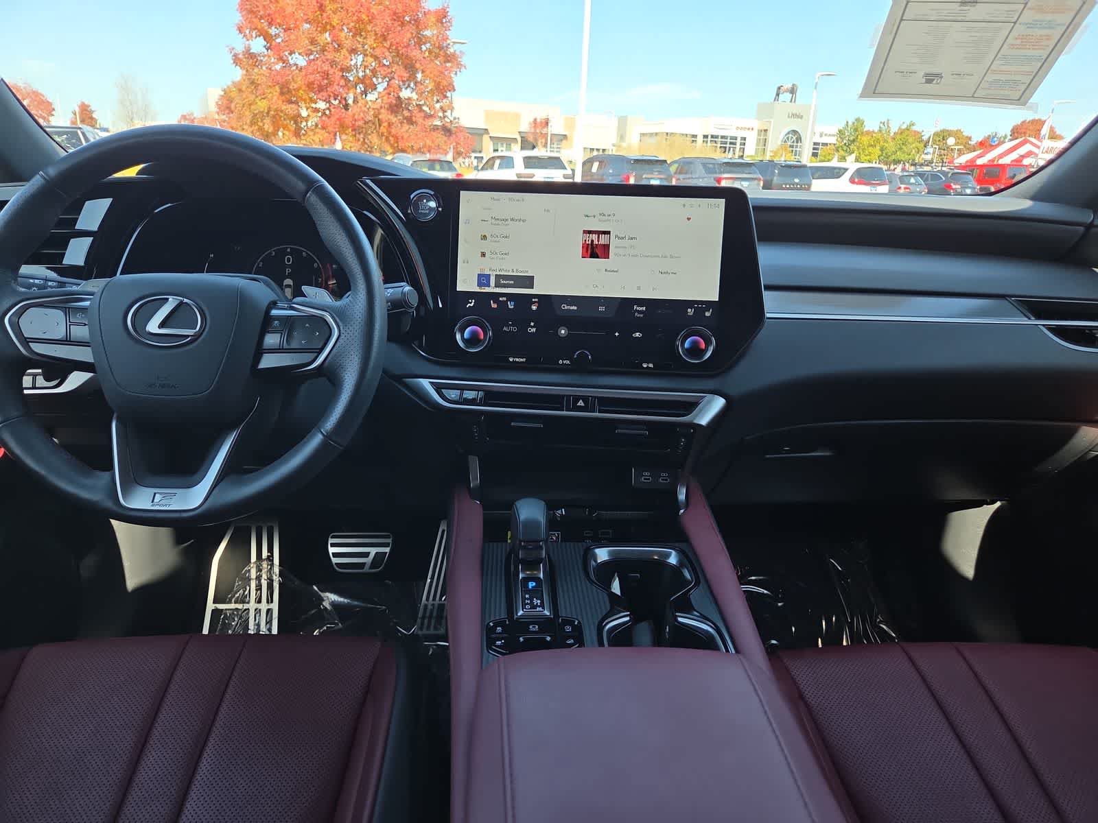 Used 2023 Lexus RX 350 F Sport w/ Cold Area Package AWD/4WD image 18