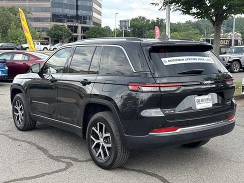 Certified 2023 Jeep Grand Cherokee Limited AWD/4WD image 5