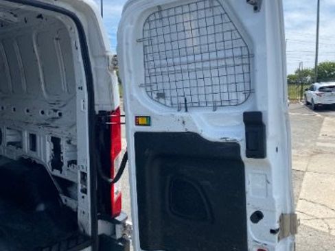 Used 2018 Ford Transit 250 148 Low Roof RWD image 5