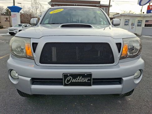 Used 2010 Toyota Tacoma PreRunner image 8