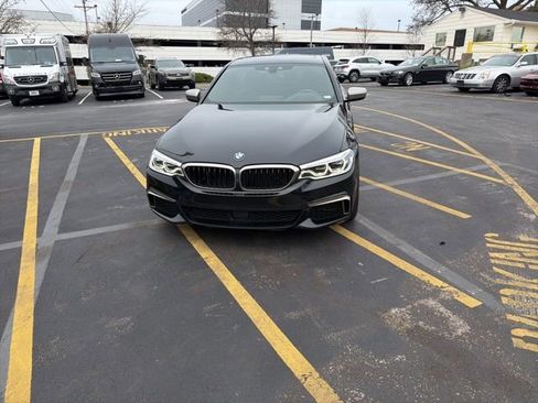 Used 2018 BMW M550i xDrive w/ Driving Assistance Package image 2