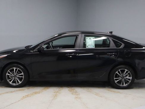 Used 2024 Kia Forte LXS image 7
