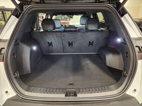 Certified 2025 Chevrolet Equinox RS AWD/4WD image 27