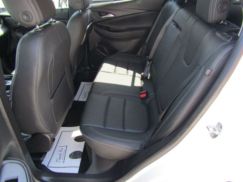 Used 2021 Buick Encore GX Essence AWD/4WD image 14