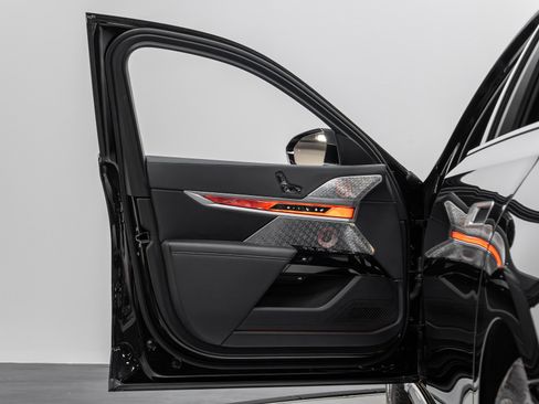 Used 2023 BMW i7 xDrive60 image 55