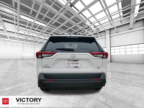 Used 2025 Toyota RAV4 XLE image 4