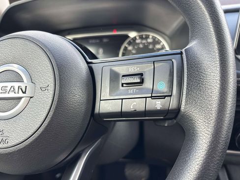 Certified 2021 Nissan Rogue SV AWD/4WD image 16