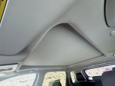 Certified 2024 Nissan Rogue Platinum image 19