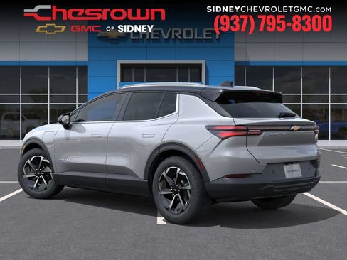 New 2026 Chevrolet Equinox EV LT AWD/4WD image 3