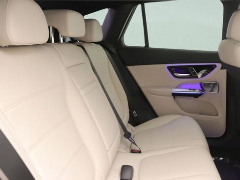 New 2026 Mercedes-Benz GLC 300 image 8