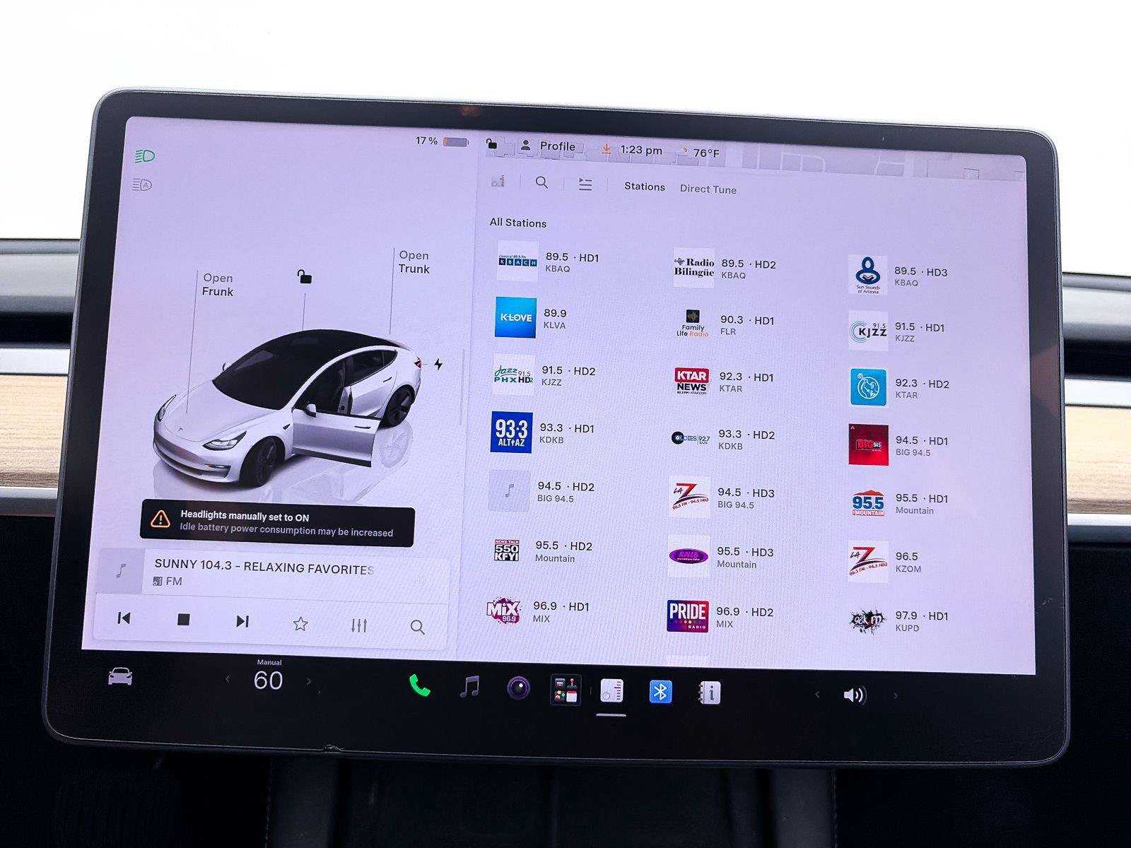 Used 2022 Tesla Model 3 Long Range AWD/4WD image 23