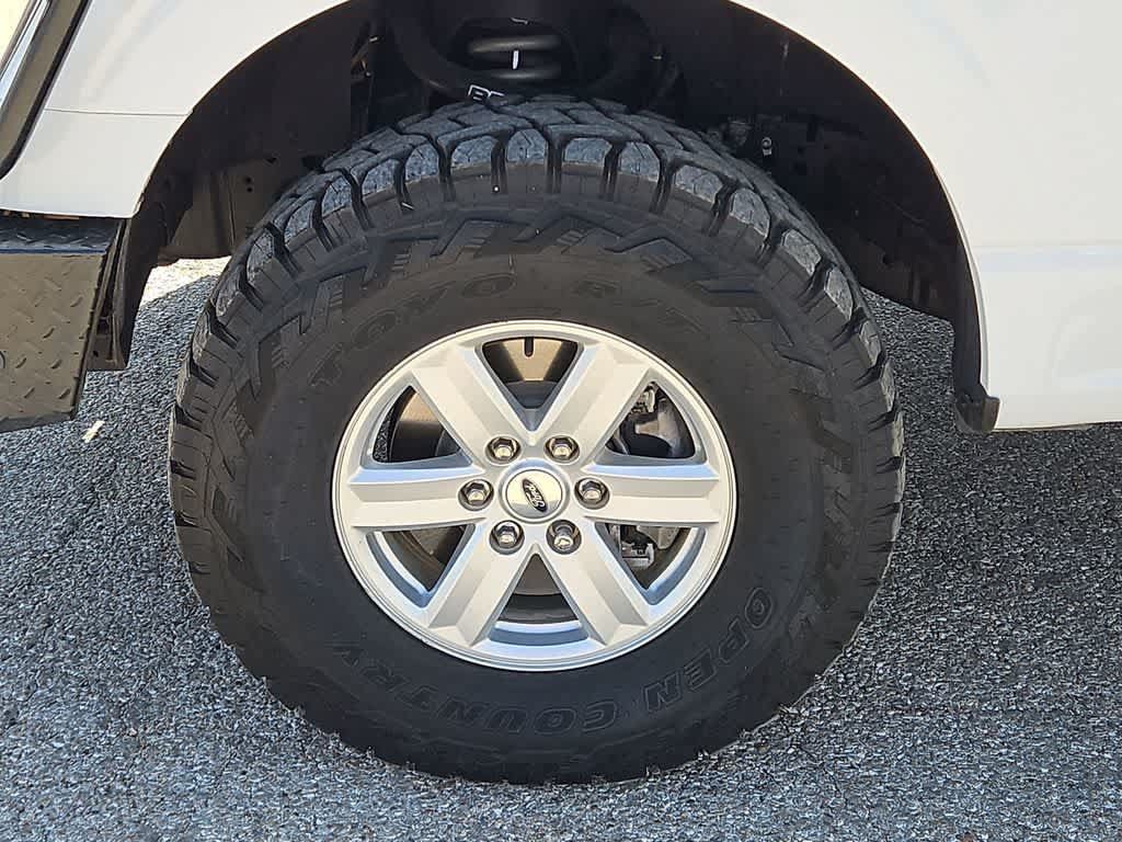 Used 2022 Ford F150 XLT w/ Equipment Group 301A Mid AWD/4WD image 12