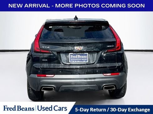 Used 2022 Cadillac XT4 Luxury w/ Cold Weather Package AWD/4WD image 7
