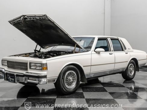 Used 1987 Chevrolet Caprice Classic Brougham image 36