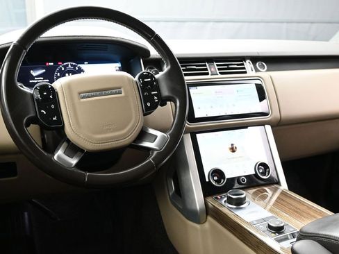 Used 2019 Land Rover Range Rover HSE image 7