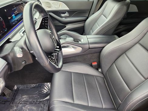Used 2025 Mercedes-Benz GLE 350 4MATIC image 4