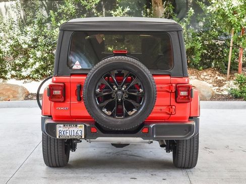 Used 2021 Jeep Wrangler Unlimited Sahara w/ Safety Group image 5