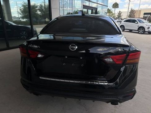 Used 2021 Nissan Altima 2.5 SL FWD image 12