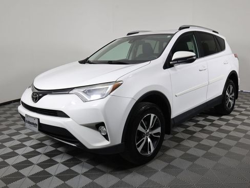 Used 2017 Toyota RAV4 XLE w/ Protection Package AWD/4WD image 5