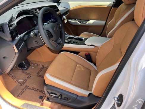 New 2026 Lexus RZ 450e AWD image 9