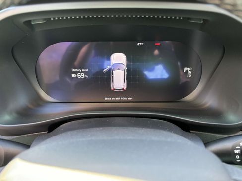 New 2024 Volvo XC40 Recharge Core w/ Protection Package Premier image 15