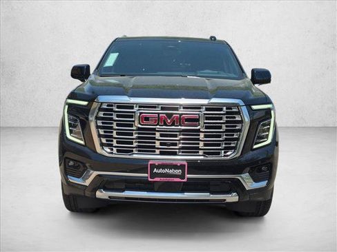 New 2026 GMC Yukon XL Denali w/ Denali Reserve Package AWD/4WD image 5
