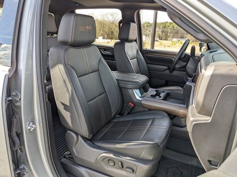 Used 2024 Chevrolet Silverado 2500 High Country w/ High Country Premium Package image 54