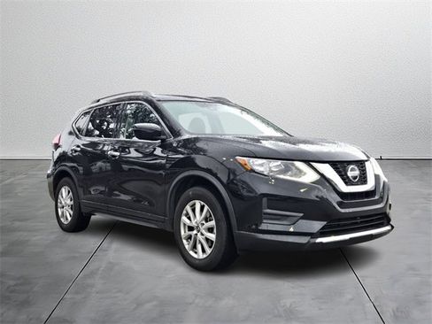 Used 2020 Nissan Rogue SV image 6