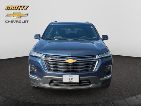 Certified 2022 Chevrolet Traverse LT w/ LT Premium Package image 8