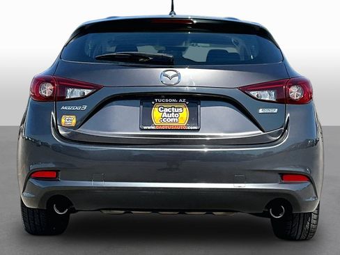 Used 2017 MAZDA MAZDA3 Touring FWD image 4