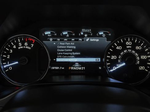 Used 2015 Ford F150 Platinum w/ Equipment Group 701A Luxury AWD/4WD image 18
