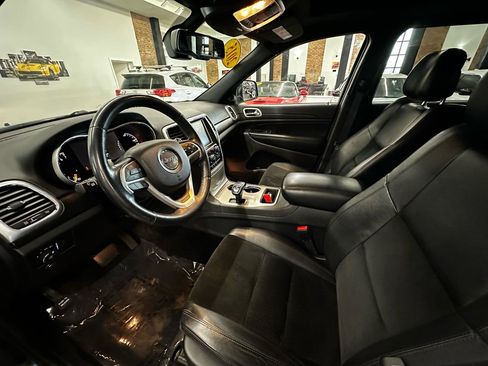 Used 2015 Jeep Grand Cherokee Altitude AWD/4WD image 10