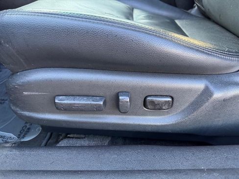 Used 2011 Honda Accord EX-L image 11