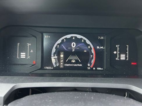 Used 2024 Toyota Tacoma SR5 w/ SR5 Upgrade Package RWD image 23