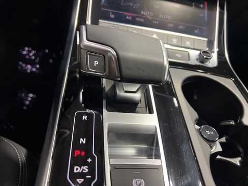 Used 2025 Audi Q7 3.0T Premium w/ Convenience Package image 30