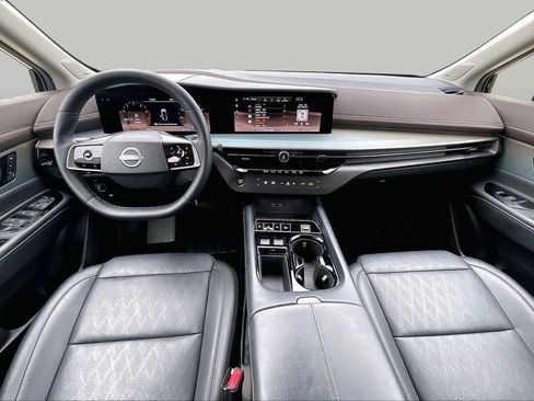 Used 2025 Nissan Murano Platinum w/ Cargo Package AWD/4WD image 14