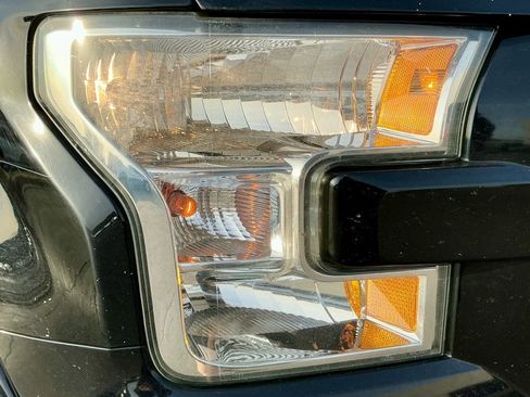 Used 2016 Ford F150 Lariat image 8