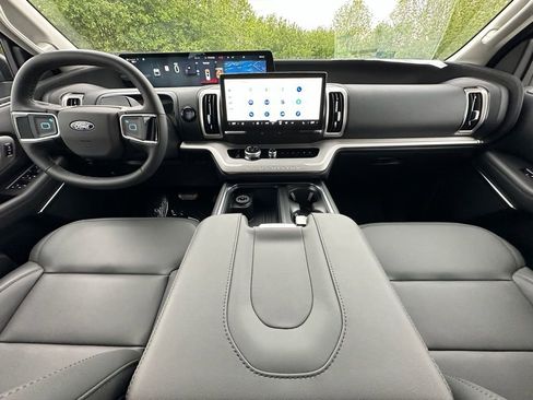 New 2026 Ford Expedition Active AWD/4WD image 22
