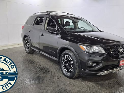 Used 2019 Nissan Pathfinder SL AWD/4WD image 1