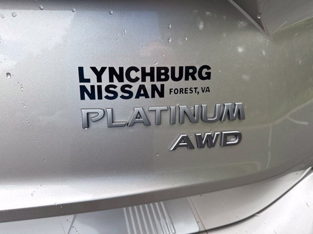 Used 2025 Nissan Rogue Platinum w/ Platinum Premium Package AWD/4WD image 12