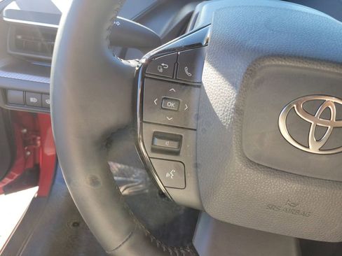 Used 2025 Toyota Prius XLE image 28