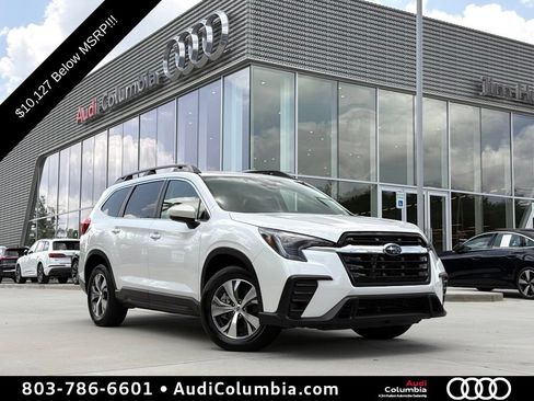 Used 2025 Subaru Ascent Premium AWD/4WD image 1