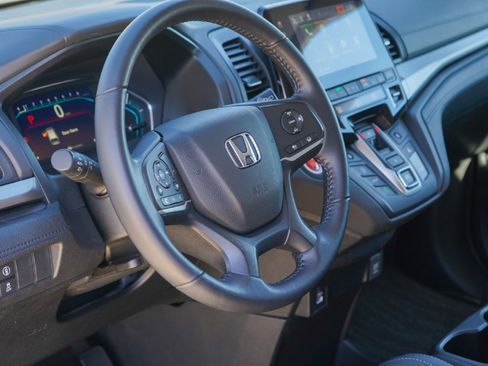 Used 2022 Honda Odyssey EX-L image 7