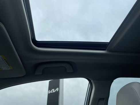 Used 2022 Subaru Forester Premium image 28