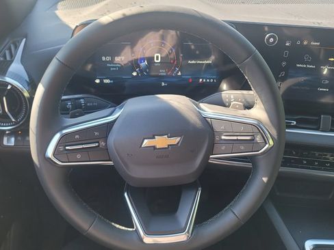 New 2026 Chevrolet Equinox LT w/ Convenience Package II FWD image 20