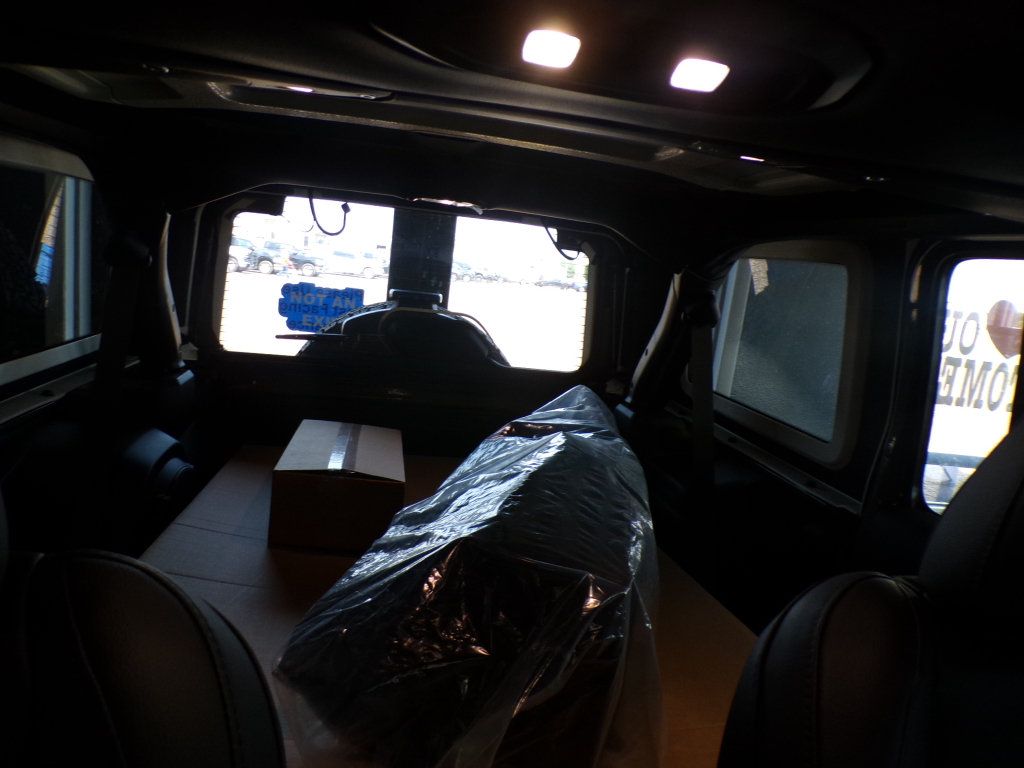 New 2026 Jeep Wrangler Unlimited Sahara AWD/4WD image 13