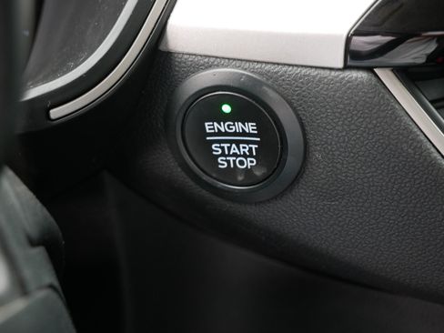 Certified 2020 Ford Escape SE AWD/4WD image 33