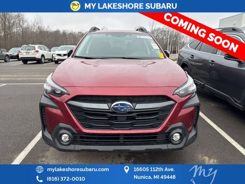 Used 2025 Subaru Outback Premium image 2